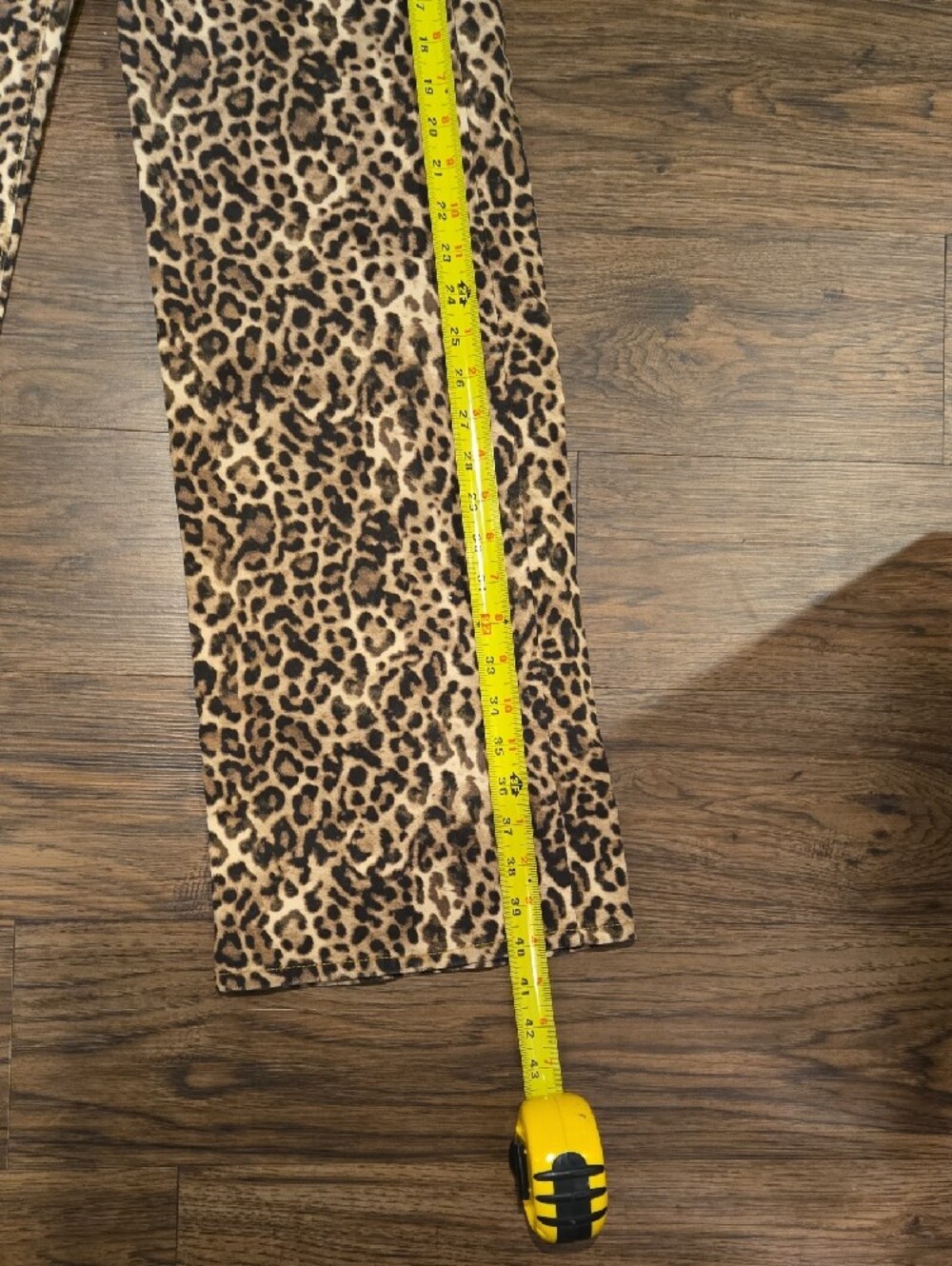 LOFT Leopard Print Wide-Leg Jeans - Tan and Brown - Picture 5 of 6